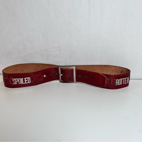 Vintage Brave Beltworks “Spoiled Rotten” Distressed Red Leather Y2K Belt Size 34 - Picture 7 of 16